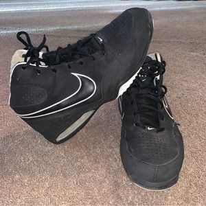 Nike Air Max Men’s Size 10.5 Black Athletic Shoes Basketball Retro